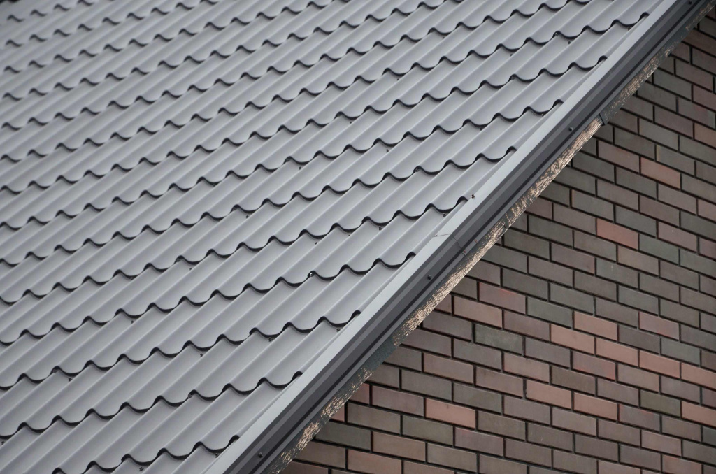 modern-brown-roof-made-of-metal-corrugated-metal-2023-11-27-05-26-28-utc_11zon.jpg
